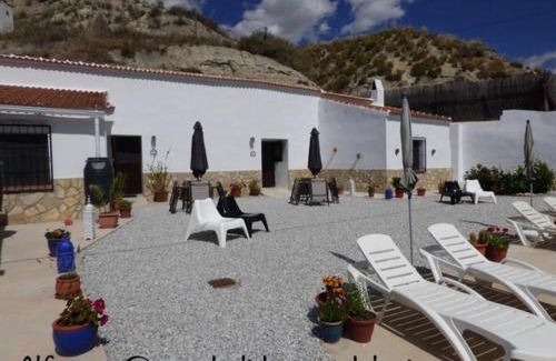 Castillejar Apartment | Discover Cave Holidays Andalucia - Oceanfront Family Retreat