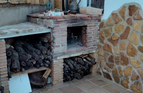 Guadix Cottage | Unique Cave Stay in a Prime Touristic Neighborhood