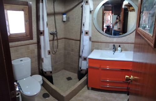 Guadix Cottage | Unique Cave Stay in a Prime Touristic Neighborhood