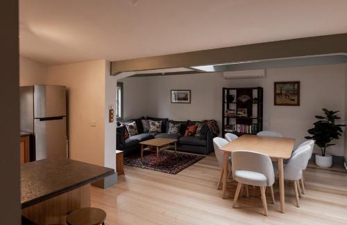 Hobart Central Business District House | Family-Friendly Cavell Street Cottage in West Hobart