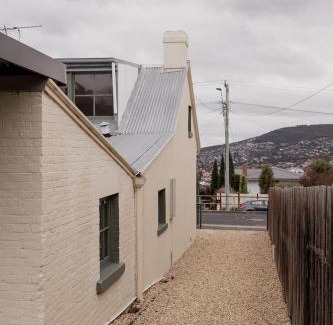Hobart Central Business District House | Family-Friendly Cavell Street Cottage in West Hobart