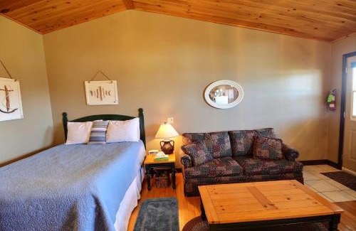 Cavendish Resort | Experience Cavendish Bosom Buddies Cottage Resort Getaway
