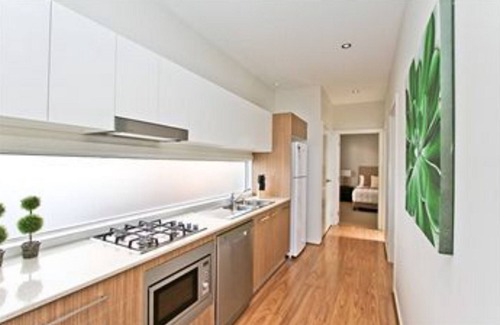 Caves Beach Hotel | Discover Caves Coastal Bar & Bungalows: Rated 9/10 with Ocean Views