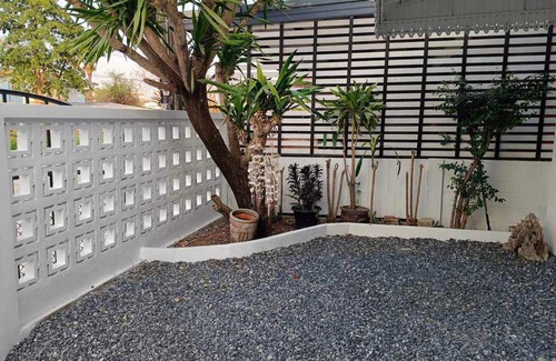 Bang Phli Apartment | Child-Friendly Stay at Cawleys House - Perfect for Families