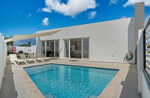 Oranjestad House | Caya Erasmus 5