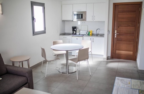 Maspalomas Hotel | Relaxing Caybeach Princess: Pool, Ocean Views & Spa Awaits