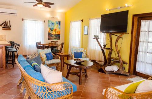 San Pedro Hotel | Experience Paradise at Caye Casa with Oceanfront Views