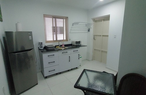Willemstad Apartment | Cozy Cayenas Apartment with Spa and Kitchen Amenities