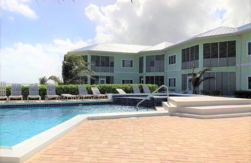 North Side Condo | Beachfront Bliss at Cayman Breeze - Guest Rated 9.8