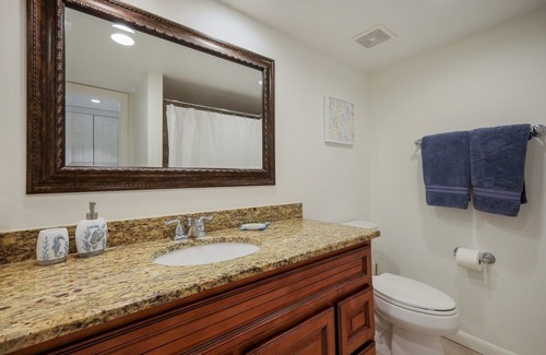 Holmes Beach Condo | Oceanfront Cayman Cay 107: Family-Friendly Condo Retreat