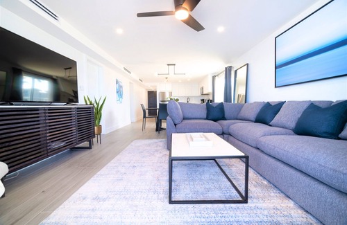 Seven Mile Beach Resort | Cayman Luxury Rentals at Sunset Cove