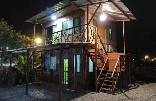 Puerto Cayo House | Pet-Friendly Cayo Ecovillage: Oceanfront Bliss Awaits