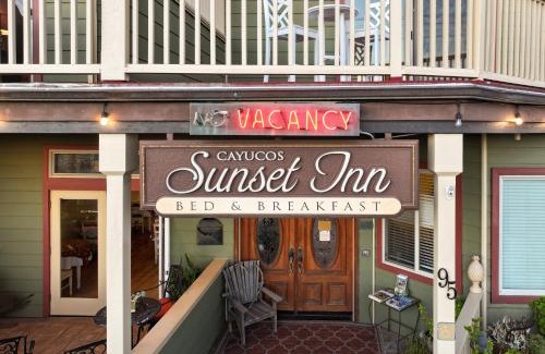 Cayucos Hotel | Experience Cayucos Sunset Inn: 4-Star Stay with Spa & Hot Tub