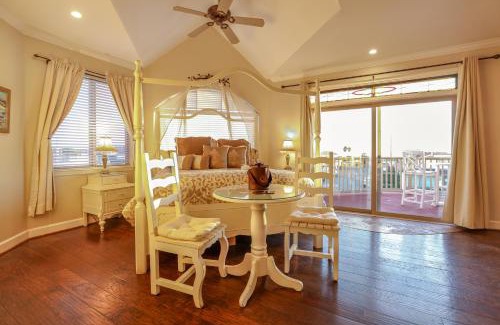 Cayucos Hotel | Experience Cayucos Sunset Inn: 4-Star Stay with Spa & Hot Tub