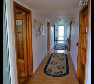 Viisoara House | Budget-Friendly Stay with Family-Friendly Amenities