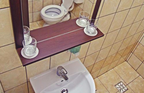 Baia Mare House | Family-Friendly Stay at Cazare Karmina with Kitchen Access