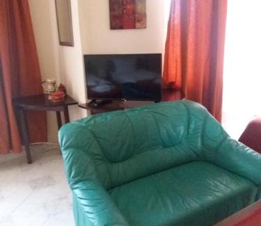 Arad House | Budget-Friendly Stay at Cazare NEU-ARAD AUTOSTRADA