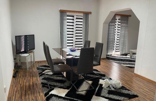 Mali Radic Apartment | Discover Cazin Centar Ćuprija: Family-Friendly Retreat