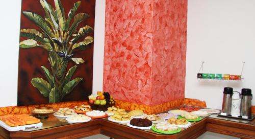 Tupa Hotel | Discover Comfort at Cazuza Palace Hotel with Pool & Breakfast