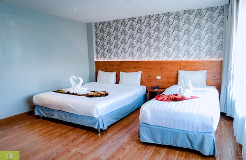 Talat Hotel | Comfortable CBD Hotel Suratthani with Wheelchair Access
