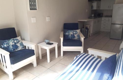 De Nova Apartment | Cozy CBS Accommodation: Pet & Child Friendly Stay Awaits