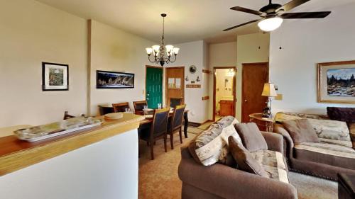 Wildernest House | Buffalo Village: Family-Friendly Retreat with Top Reviews