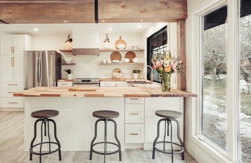 Picton House | Relax at CC’s Cottage: Indoor Pool Near Sandbanks