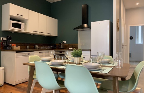 Quartier Hyper-Centre Apartment | Family-Friendly Stay at CD L'Ainé with Easy Tram Access