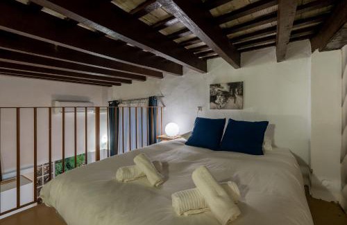 Old Town Apartment | CDZ - Santiago Terry
