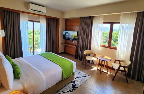 Liloan Hotel | Top-Rated Cebu One Tectona Resort Hotel with Pool Access
