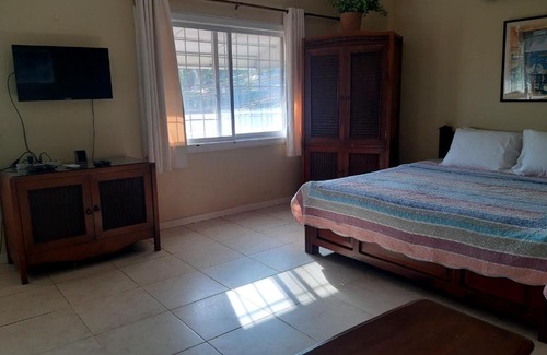 Cebu House | Family-Friendly Stay at Cebu Shineland Airbnb
