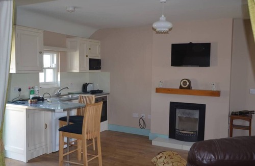 Ballynary House | Experience Cecil's Cottage, Buncrana: Rated 10/10 Stay