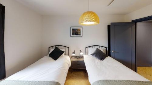 Filton Apartment | Family-Friendly Cedar Apartments: Great Reviews Await You!