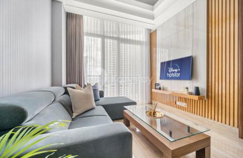 East Kuningan Apartment | Relaxing Cedar by Kozystay - Setiabudi with Pool & Ocean View