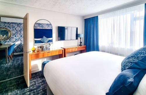 Ainley Top Hotel | Relax at Cedar Court Huddersfield - 4-Star Family-Friendly Stay
