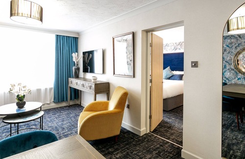 Ainley Top Hotel | Relax at Cedar Court Huddersfield - 4-Star Family-Friendly Stay