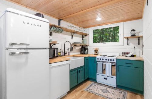 Branson House | Cedar Creek - Glamping in the Ozarks