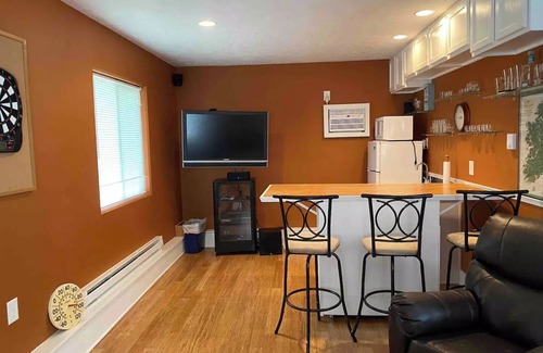 Cedar Creek House | Lakefront Cedar Creek House - Ideal for Family Getaways