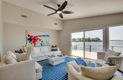 Leisure Land House | Scenic Lake House Retreat with Cedar Creek Views