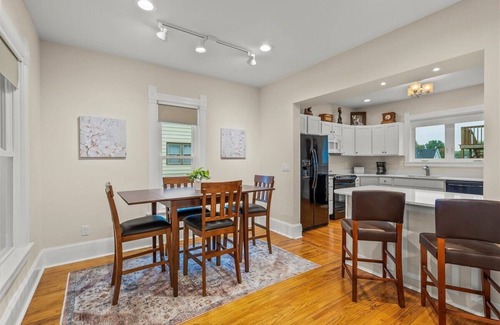 Cedar Falls House | Inviting Cedar Falls Gem: Vintage Home Near Downtown