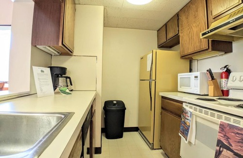 Weirs Beach Condo | Cozy Cedar Lodge 308: Family Retreat near Weirs Beach