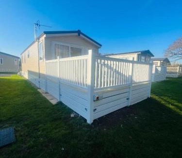 Allerthorpe Cabin | Experience Cedar Lodge with Hot Tub and Pet-Friendly Comfort