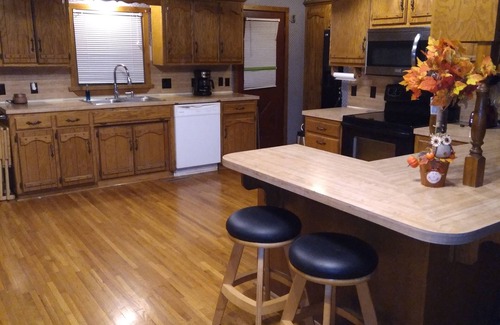Ponce De Leon Cabin | Cozy Cedar Log Cabin Retreat Near Springfield & Branson