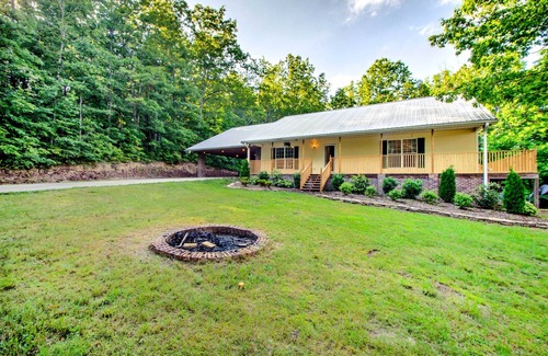 Cedar Mountain Cottage | Explore Cedar Mountain House: 12 Acres & Great Trails!