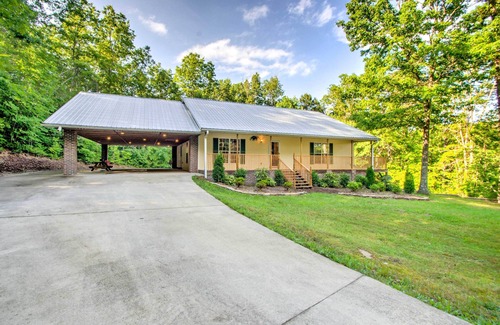 Cedar Mountain Cottage | Explore Cedar Mountain House: 12 Acres & Great Trails!