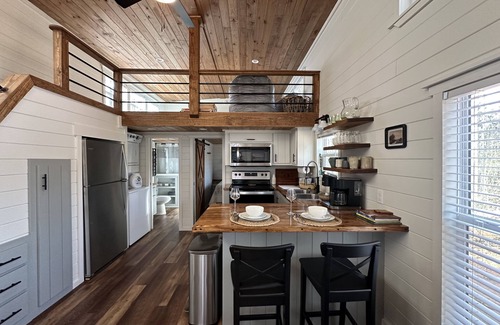 Belden Cottage | Relaxing Cedar Cottage at Moon Lake Farm with Hot Tub