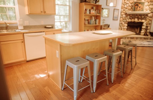 Pentwater Cottage | Unforgettable Cedar Point Cottage - Lake Michigan Getaway