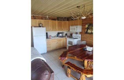 Wheeler County Cabin | Experience Cedar River Retreat & Hideaway with Lake Views