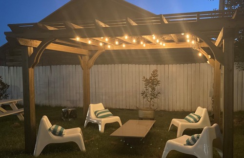 San Saba Cabin | Inviting Cedar Sage Suite at Wildflower Lodge with Kitchen