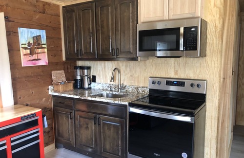 Granbury Cabin | Discover a Tranquil Getaway on 14 Acres - Pet Friendly!